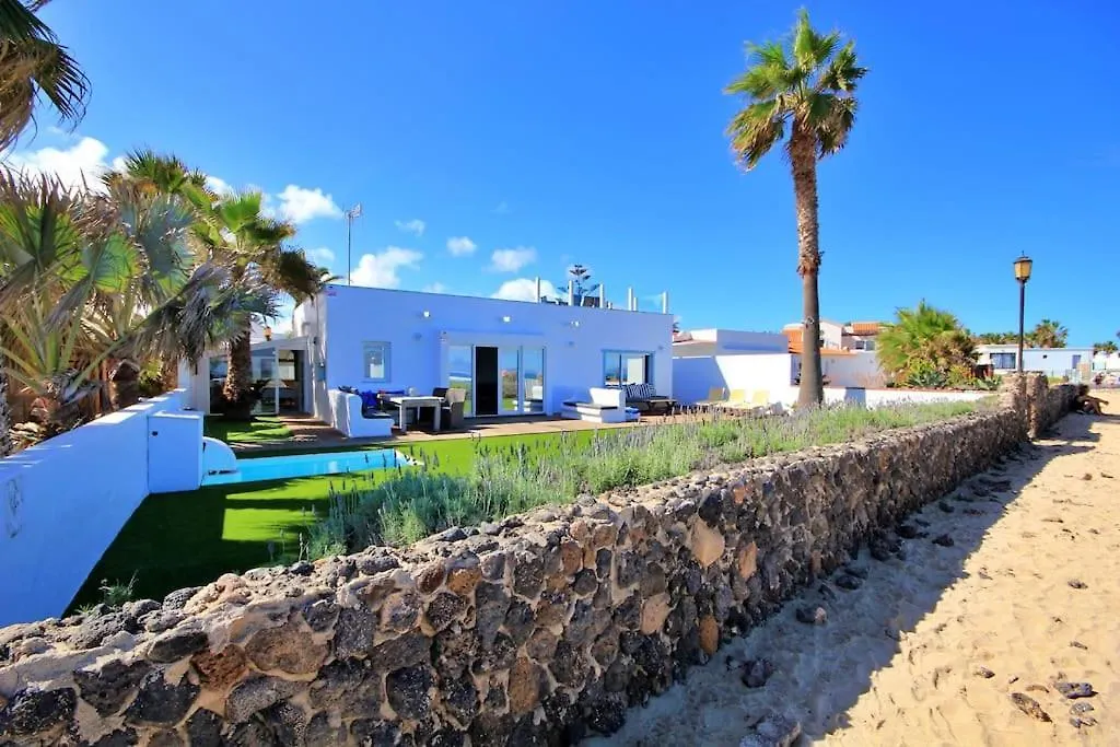 Villa Viento Beach House コラレホ